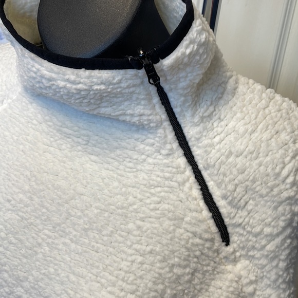 Lands End Women’s long sleeve Sherpa mock zip tunic, F11, NWT - Picture 3 of 4